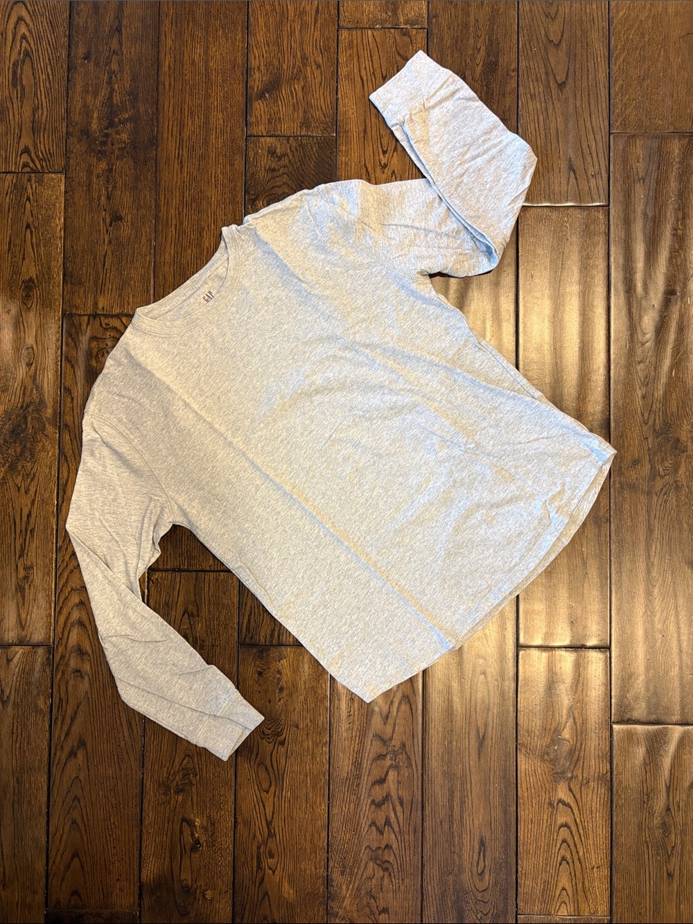 GAP Light Gray Long-Sleeve Crewneck Tee